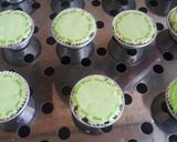 Foto langkah ke 6 dari resep Bolu kukus Semangka.