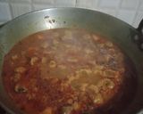 आलू सोयाबीन की रसीली सब्जी(Aloo soyabeen ki raseeli sabzi recipe in hindi) रेसिपी चरण 5 फोटो
