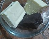 A picture of step 3 of Nuty and chocolaty Rice roti wrap.