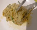 Foto langkah ke 9 dari resep Spaghetti aglio olio versi sawit.