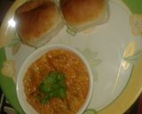 A picture of step 4 of Pav Bhaji everyone can eat, specially for kids.