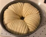 A picture of step 7 of Wool Roll Bread - Spring onion & pancetta filling.