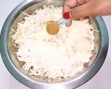 A picture of step 2 of Crispy cabbage pakoda.
