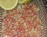 صورة لخطوة 1 من وصفة عصير الليمون والرمان🍋🍊🍋