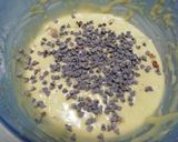 A picture of step 2 of Ring Cake with Walnuts and Dark Chocolate Shavings.