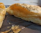 Foto del paso 3 de la receta: Empanada de hojaldre "Cheese lovers" Versión 2.0 💛🧀🥟