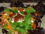 Foto del paso 4 de la receta Ensalada colorida con mini provoleta y salsa dulce de tomates