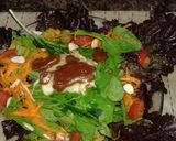 Foto del paso 4 de la receta: Ensalada colorida con mini provoleta y salsa dulce de tomates