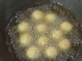Tahu bulat isi keju lumer