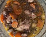 Foto del paso 3 de la receta: Pollito con repollo y champiñones versión “arvejado”