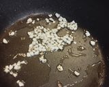 Foto del paso 4 de la receta: Muslos de pollo deshuesados con tandoori y nuez sobre arroz blanco