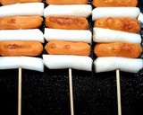 รูปขั้นตอนการทำที่ 2 ของ โซต๊อก โซต๊อก So Tteok So Tteok (Korean Sausage And Rice Cake)