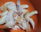 Foto langkah ke 1 dari resep Sayap Ayam Masak Saus.