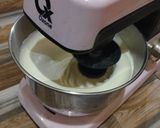 Foto langkah ke 1 dari resep Bolu Ketan Hitam Keju Lumer.