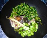 Foto langkah ke 6 dari resep Lodeh Tahu Tempe Pedas(Jangan Lombok).