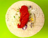 A picture of step 3 of Spicy Chicken Tortilla Wraps.