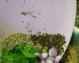 A picture of step 2 of Chukku kappi (Herbal coffee).