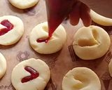 Foto langkah ke 3 dari resep Heart Cookies.