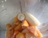 A picture of step 1 of Banana and Peach Shake 🍌 🍑.