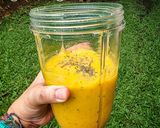 Foto langkah ke 3 dari resep Glowing Sunrise Smoothies.