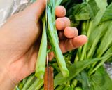 Hình bước làm 1 của món Cải ngọt xào tỏi