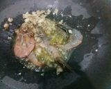 Foto langkah ke 2 dari resep Noodle With Garlic Butter Prawn.