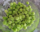 Foto del paso 2 de la receta Mi ensaladilla de langostinos y surimi