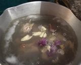 Foto langkah ke 2 dari resep Air Kaldu Sapi dan Blansir Daging.