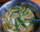 Foto langkah ke 2 dari resep Martabak Sosis Kulit Lumpia.
