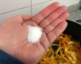 Foto del paso 1 de la receta: Ricas cascaritas de naranja con amor
