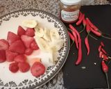 Une image de l'étape 1 de Spicy milkshake banane fraise 🌶️.