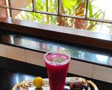 A picture of step 3 of Beetroot punch.