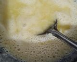 A picture of step 1 of Suji halwa.