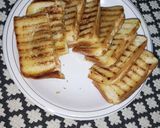 A picture of step 4 of Leftover Qeema sandwich.