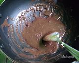 A picture of step 2 of Custard, Chocolate emoji.