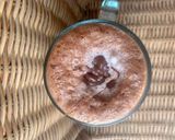 A picture of step 4 of Nutella shake.