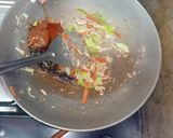 A picture of step 3 of Veg Manchurian noodles 😋.
