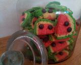 Foto langkah ke 7 dari resep Watermelon Cookies (Kue Semangka).