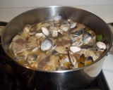 Foto del paso 10 de la receta Melva encebollada con almejas