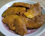 A picture of step 5 of Baingan pakorhay.