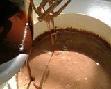 Foto langkah ke 4 dari resep Brownies kukus toping keju.