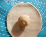 Foto langkah ke 4 dari resep Curry Puff | Karipap | Pastel Singapore.