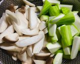 Hình bước làm 2 của món Mướp Xào chay