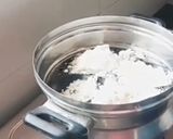 A picture of step 3 of Tirunelveli sweet puttu.