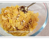 Foto del paso 2 de la receta: Rocas de copos de maíz y frutos secos