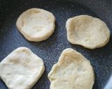 Foto del paso 6 de la receta: Mini pizzas crujientes al sartén