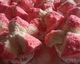 Foto langkah ke 4 dari resep Bolu kukus mekar.