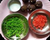 A picture of step 4 of Chocolate pan ladoo.