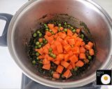 A picture of step 9 of Peruvian-Style Seco de Res (Beef Stew).