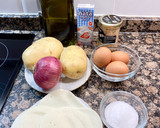 Foto del paso 1 de la receta: Pizza rústica de atún y patata